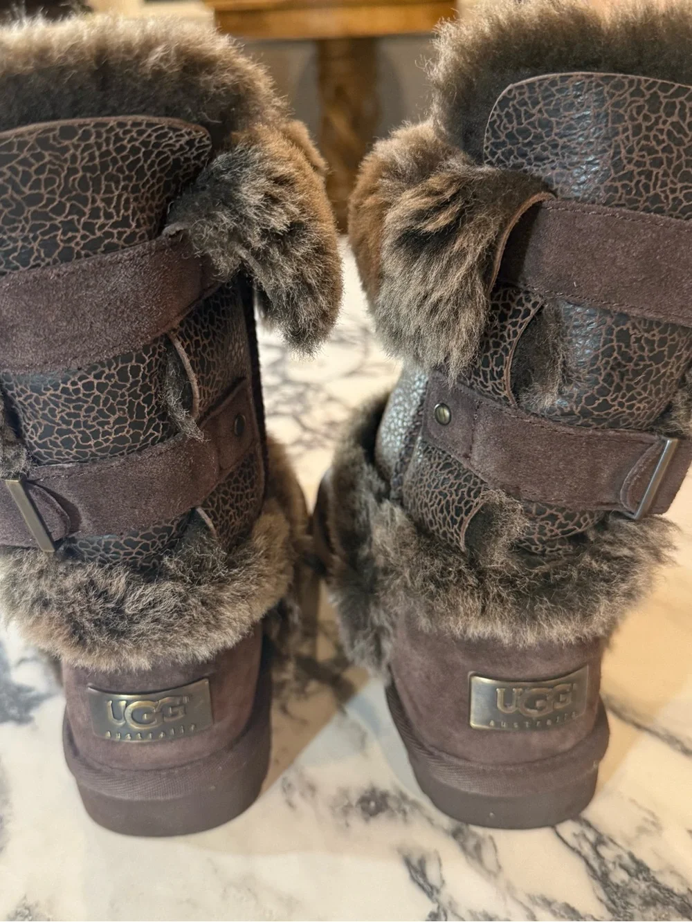 RARE 👈🏼 UGG Skylah Mid-Calf Bomber Leather Shearling Boots Brown Size 6 Pristine